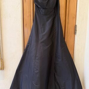 Donna Ricco One Shoulder Black Formal Dress